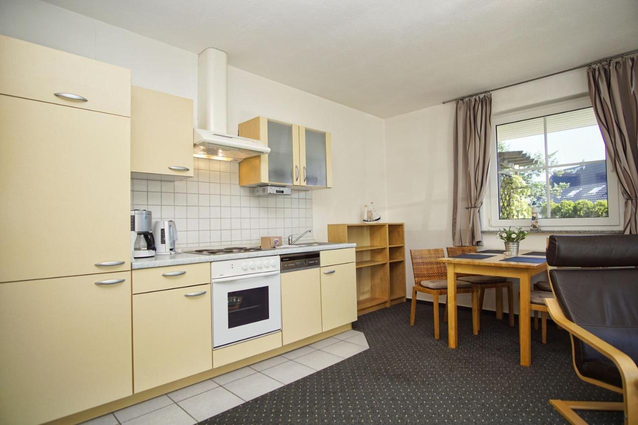 Nah Am Meer, Ruhige Lage, Gratis Nutzung Vom Ahoi Erlebnisbad Und Sauna In Sellin - Haus Inselblick Fewo 02 Goehren  Dış mekan fotoğraf